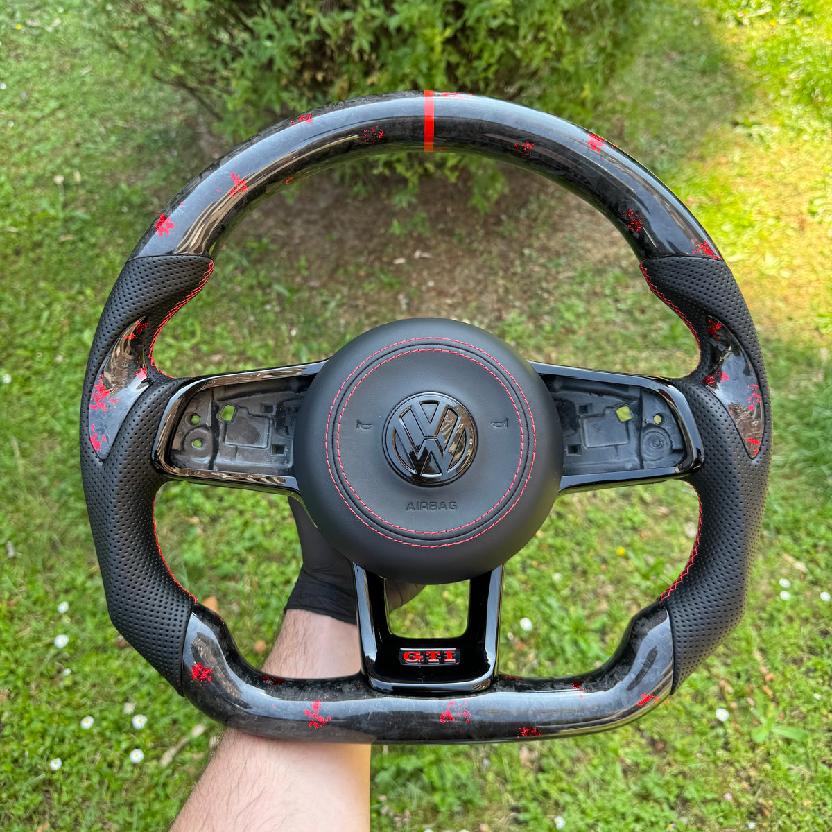 Volante Volkswagen Carbon Forged Personalizzato per Golf - Polo - Scirocco (configuralo)