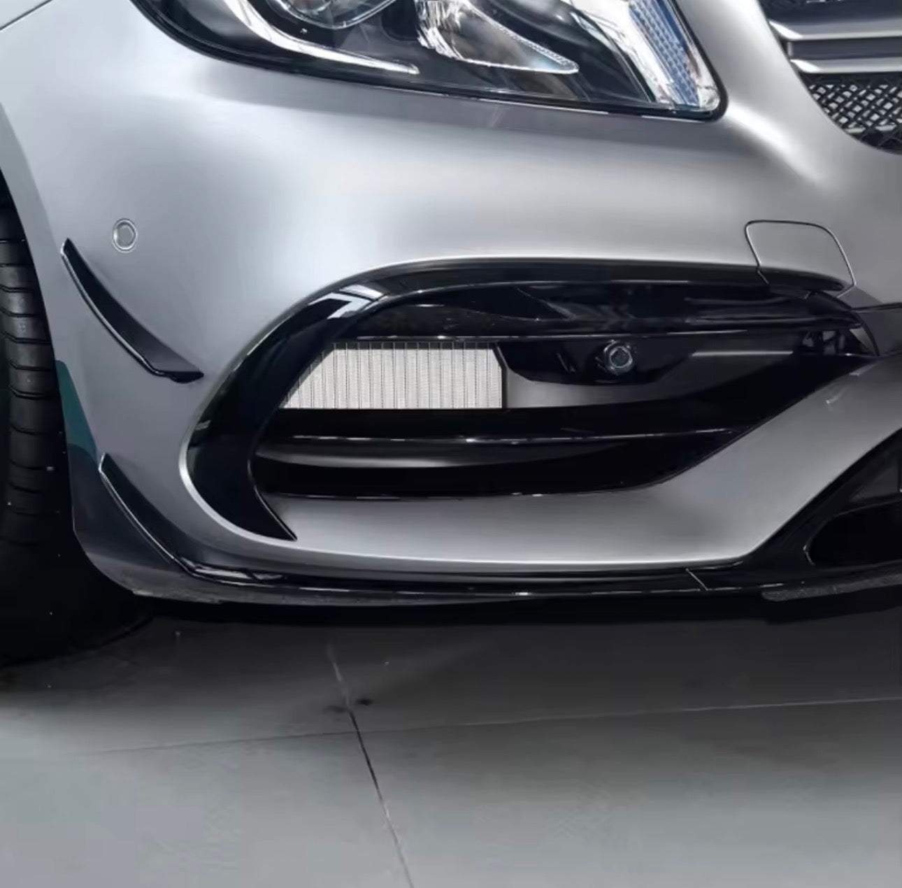 Aero-kit anteriore per Mercedes A W176 Premium/Amg (15-18)
