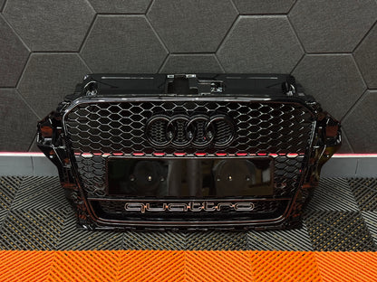 Griglia Anteriore RS look per Audi A3 8V(13-16)