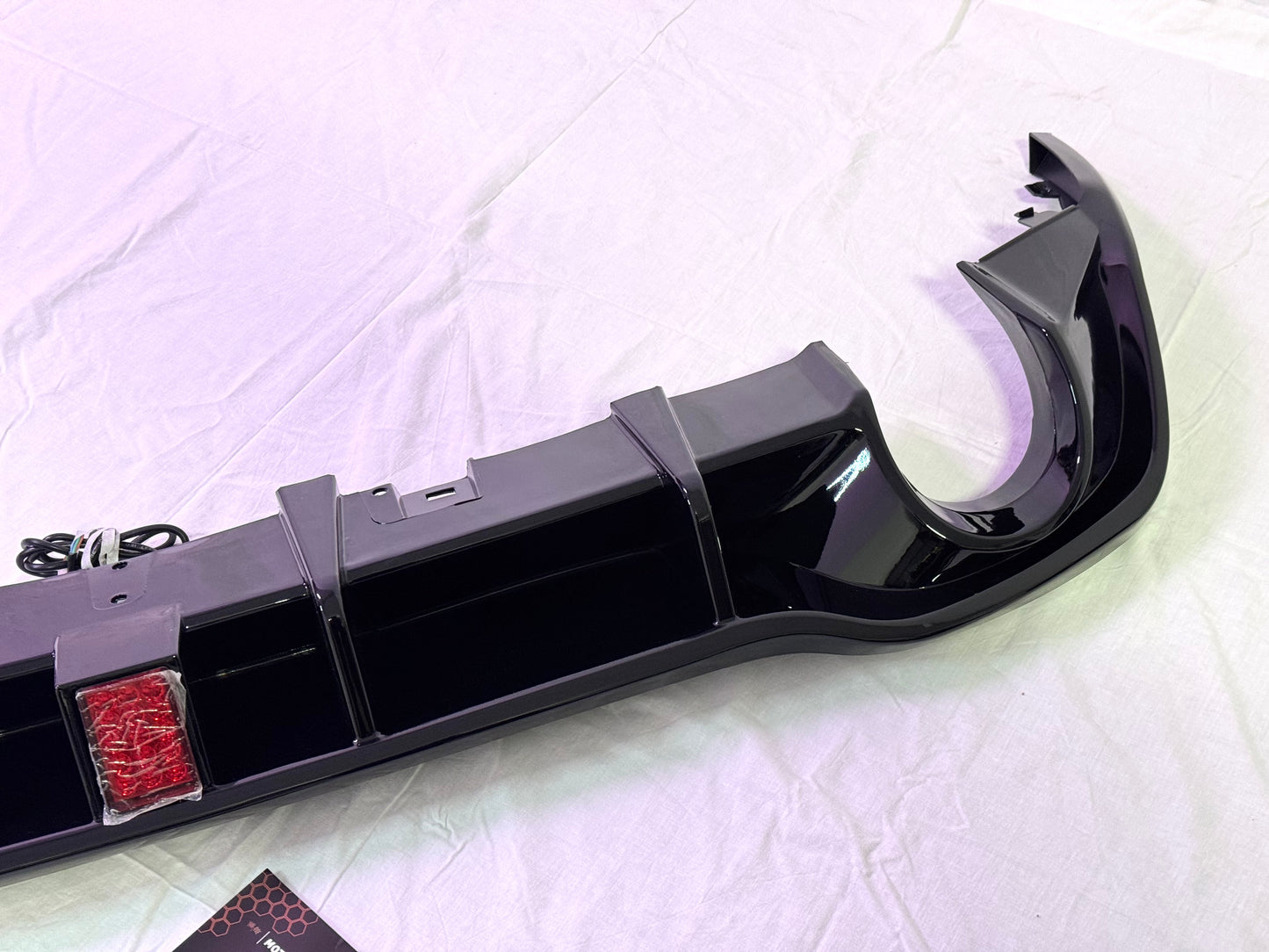 Diffusore Posteriore con Stop Led per GOLF MK8 GTI/GTD Rline
