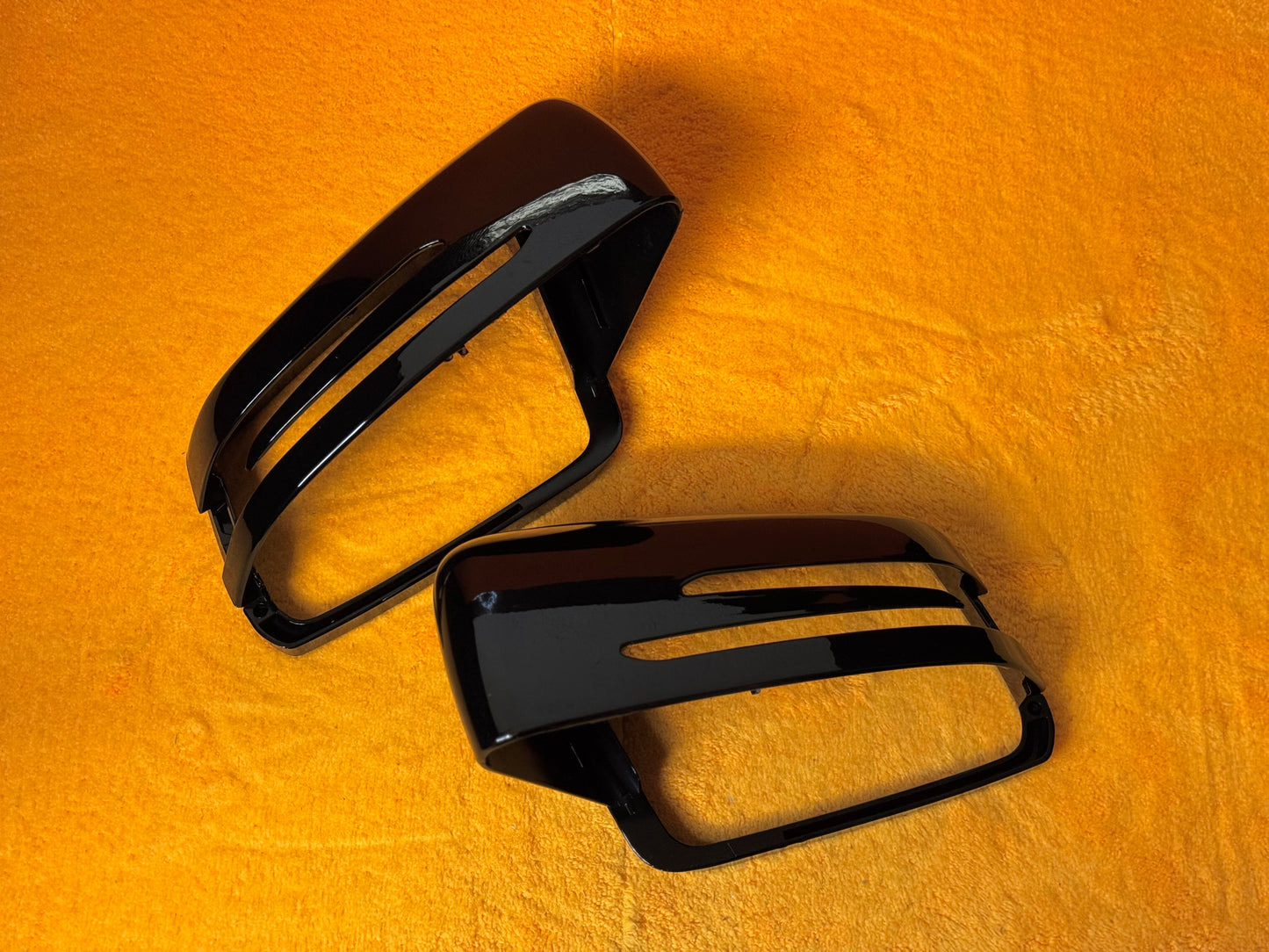 Coppia Calotte Specchio Retrovisore per Mercedes Classe A C CLA Nero lucido/Carbon look