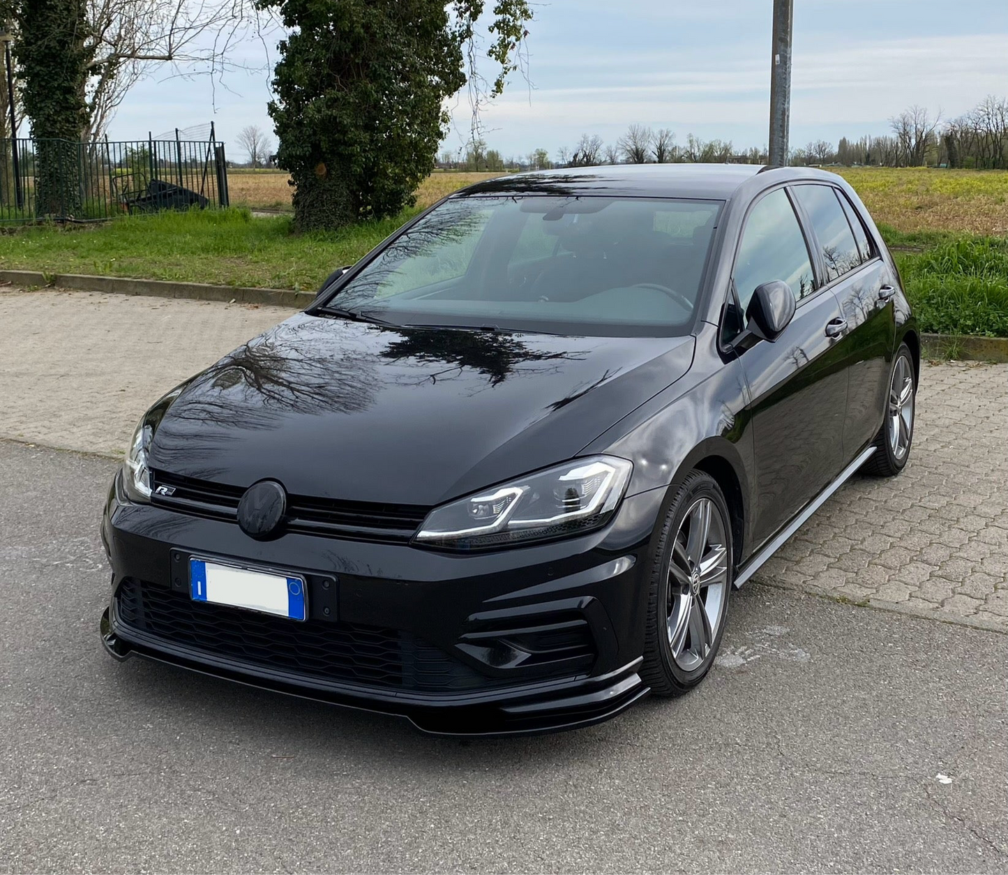 Lama Spoiler Paraurti Anteriore Per Golf 7 - 7.5 GTI GTD R R-Line