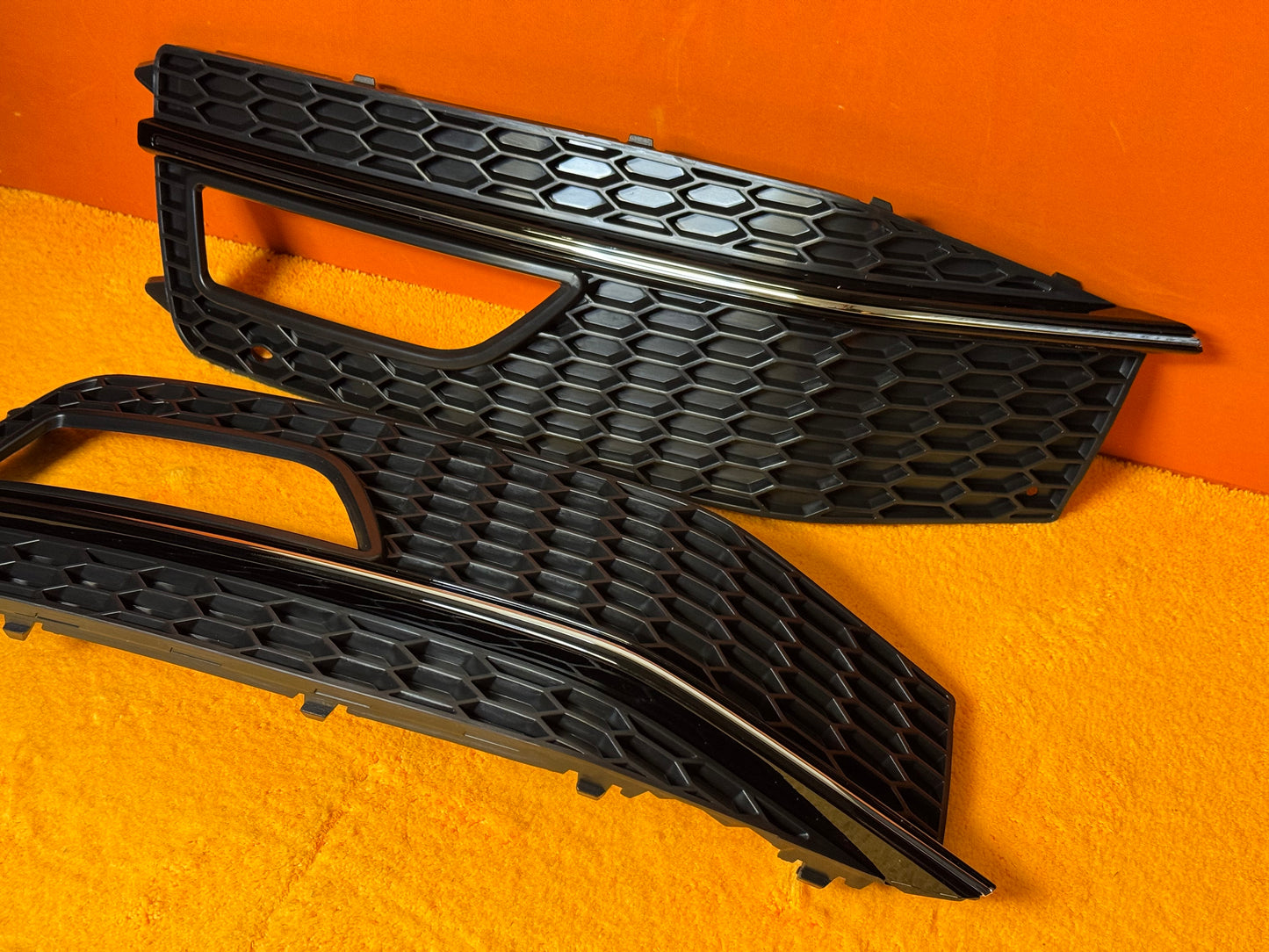 Griglia Paraurti Anteriore Fendinebbia per Audi A4 S4 S-line B8.5 (13-15)
