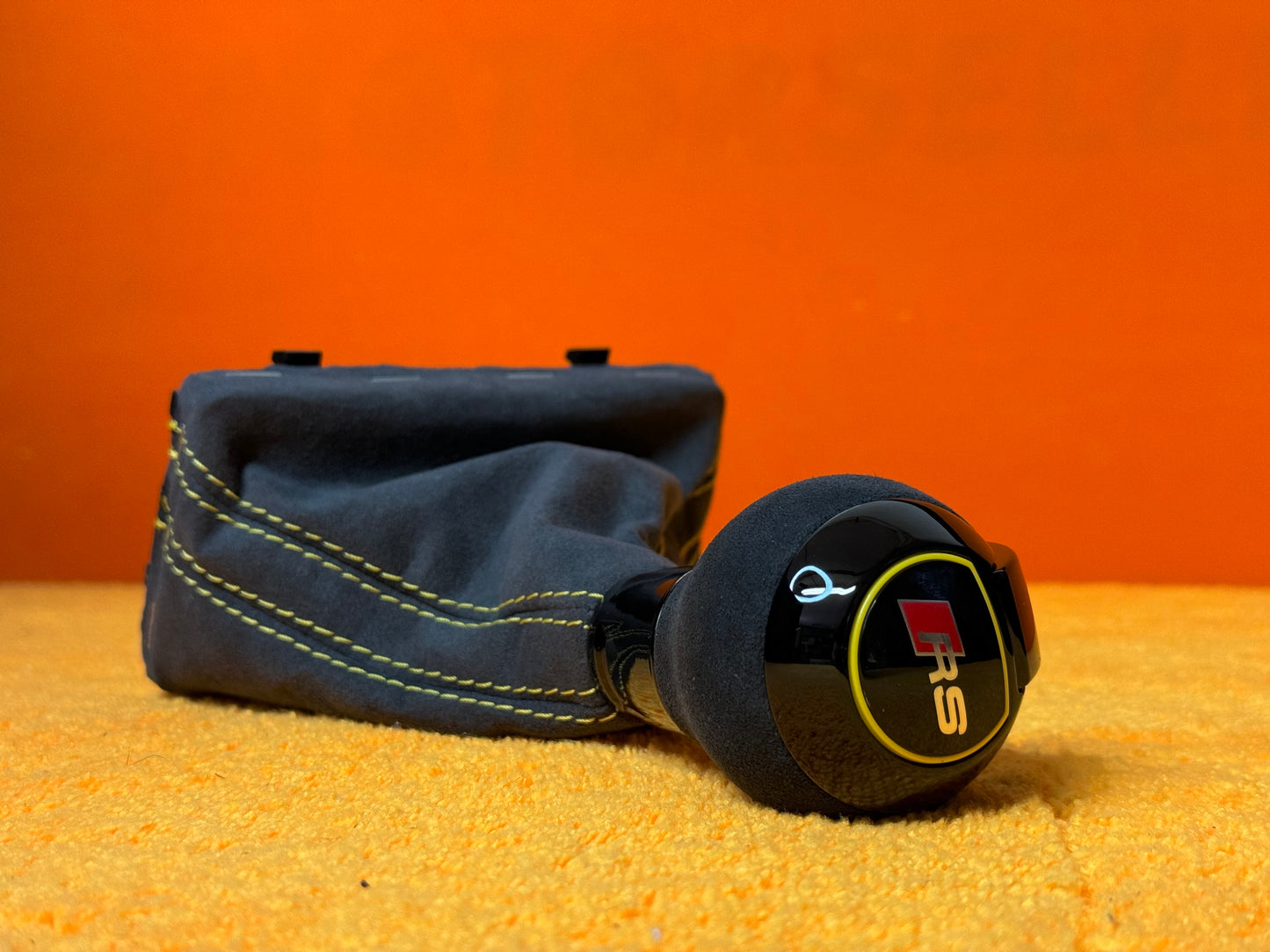 KIT Cuffia + Pomello Cambio Audi S-Tronic Logo S - RS Audi A3 8V (vari colori)