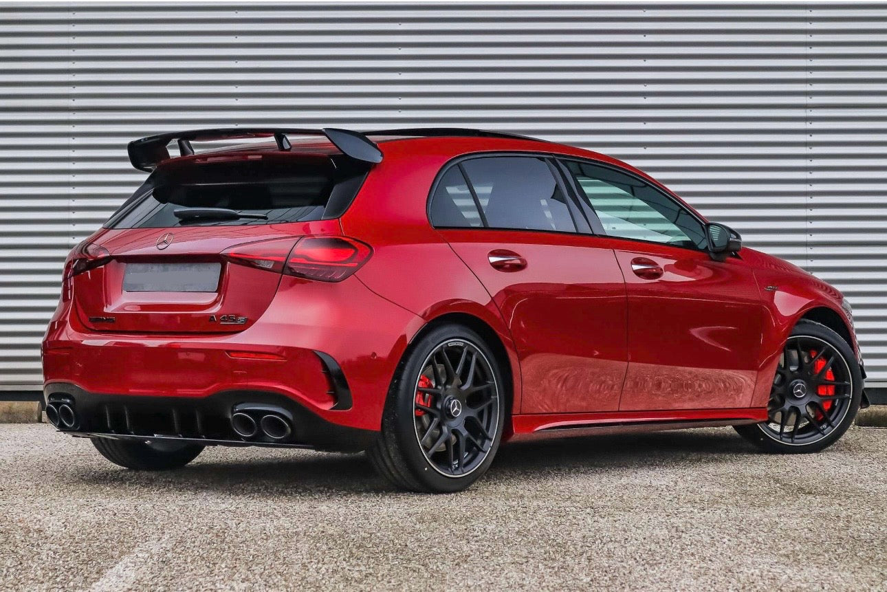 Diffusore Posteriore Stile A45 AMG per Mercedes Classe A W177 (nero lucido)