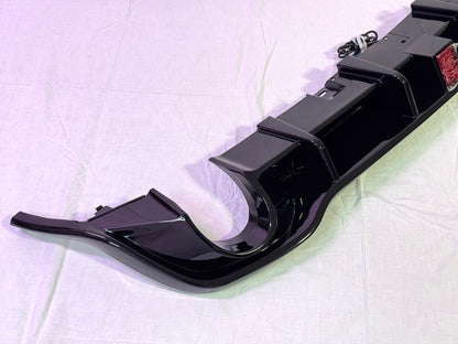 Diffusore Posteriore con Stop Led per GOLF MK8 GTI/GTD Rline