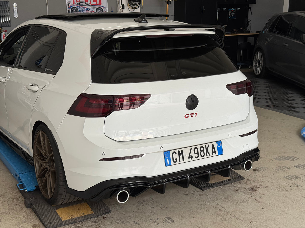 APEX - Diffusore posteriore per Volkswagen Golf GTI MK8 (2020–2024)