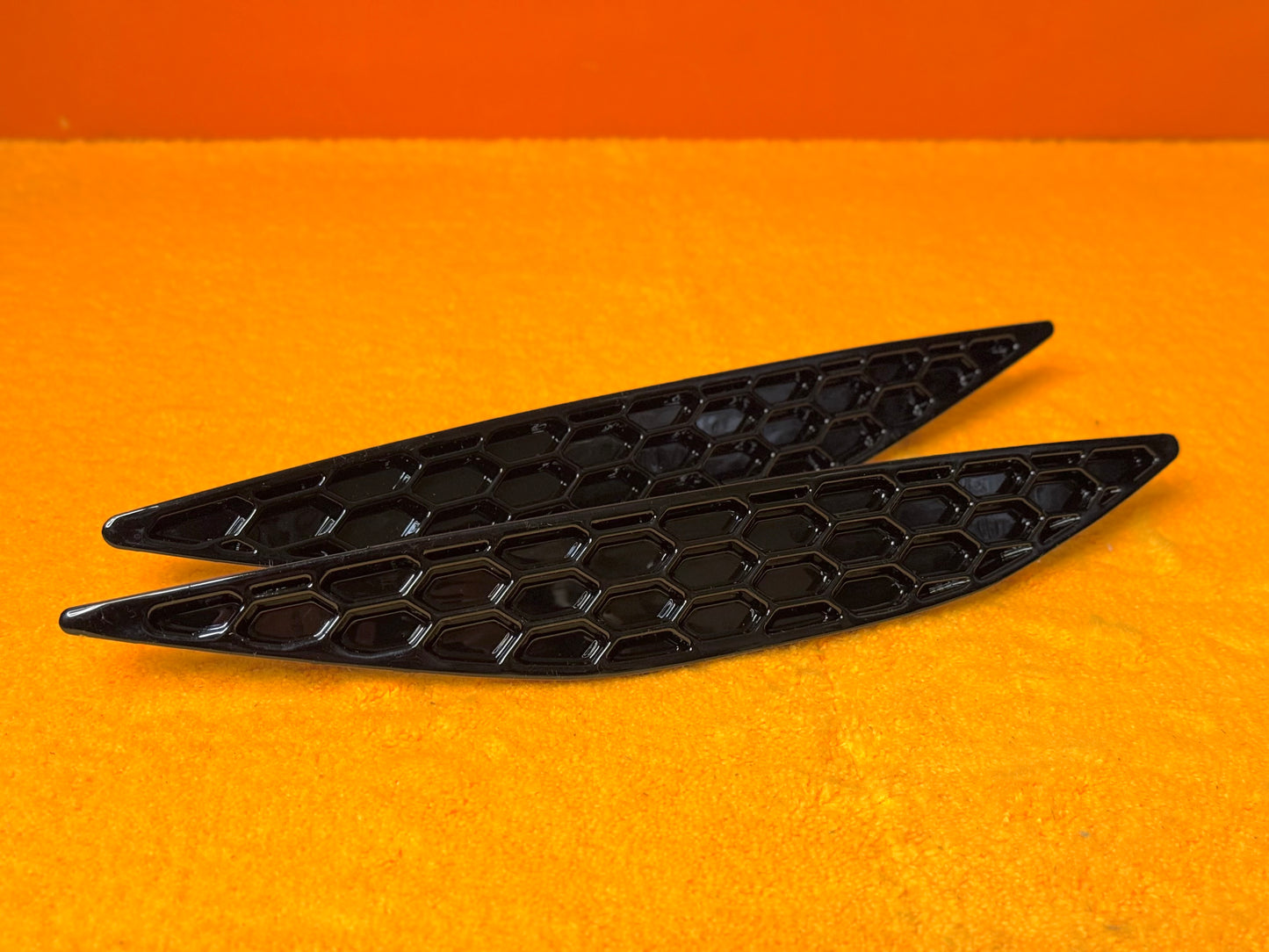 Riflettori Posteriori a Nido d'ape Nero Lucido per VW Golf 7