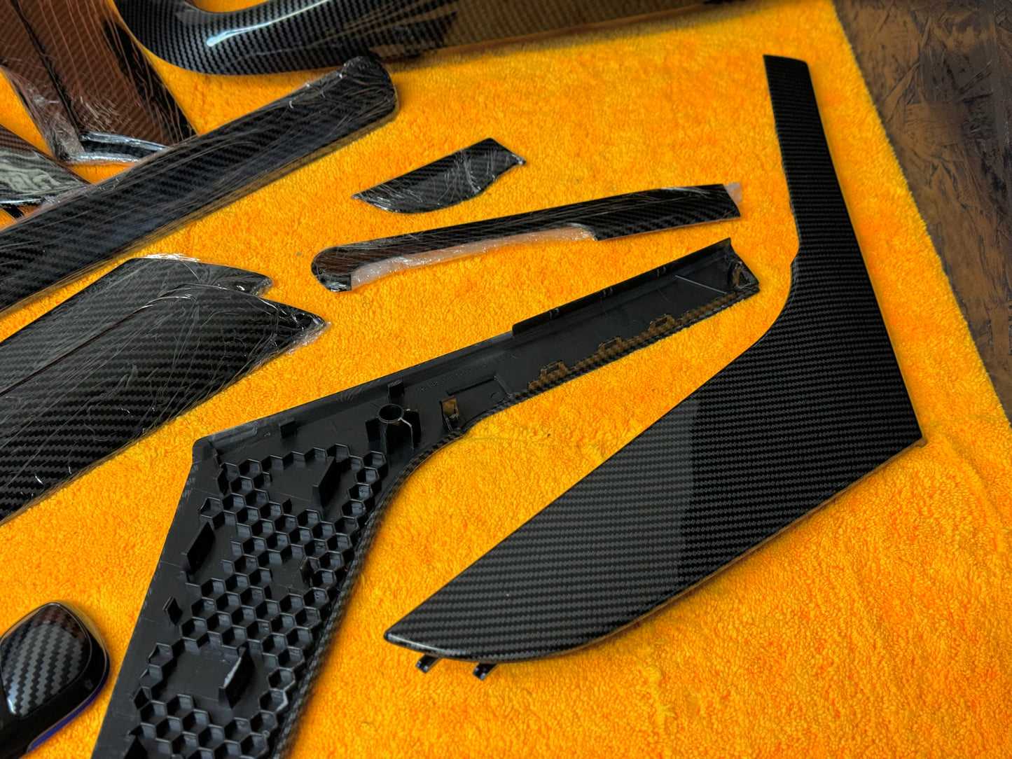 Listelli Carbon Look Pannello Portiere per VW Golf MK6