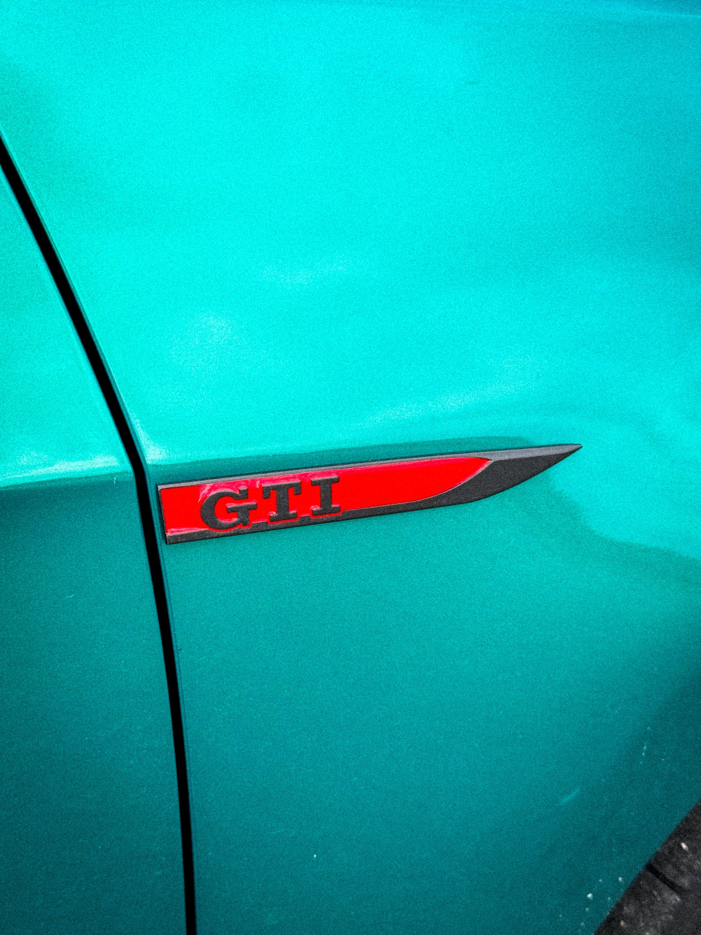Badge Laterale Scritta GTD GTI per VW Golf MK6 MK7 7.5 (vari colori)