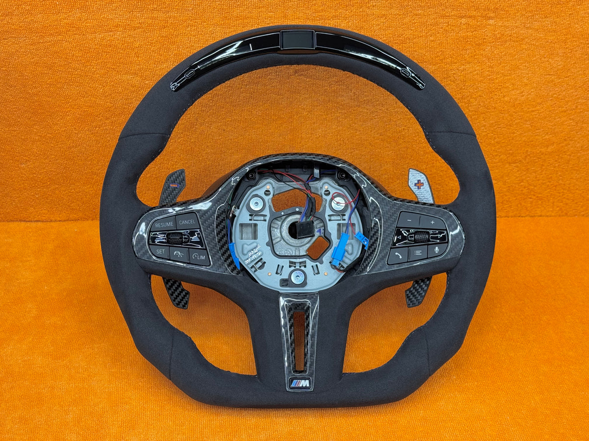 Volante Bmw Personalizzato con LED di cambiata per Bmw serie 1 F40 e serie G (configuralo)