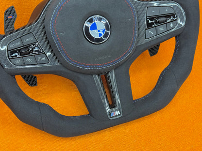 Volante Bmw Personalizzato con LED di cambiata per Bmw serie 1 F40 e serie G (configuralo)