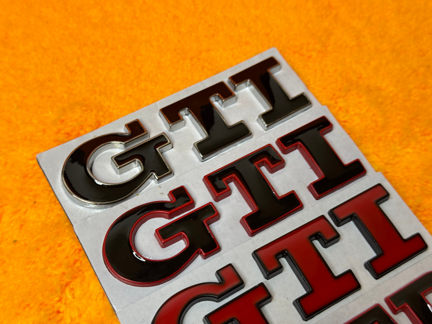 Badge Posteriore Scritta GTD GTI GOLF per VW Golf MK6 MK7 7.5 (vari colori)