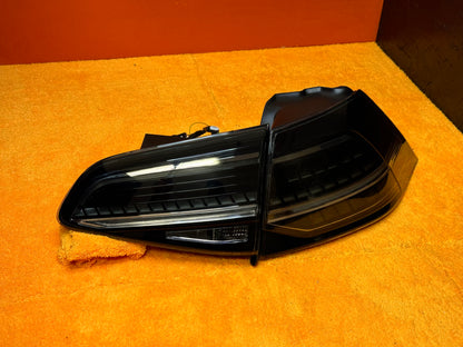 Coppia Fanali Posteriori Dinamici Full Led Fumè per Golf 7 e 7.5