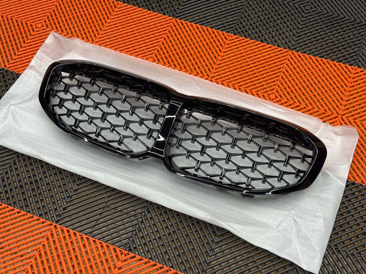 Griglia Anteriore M Look per BMW Serie 1 F40 F41 Nero Lucido (19-26)