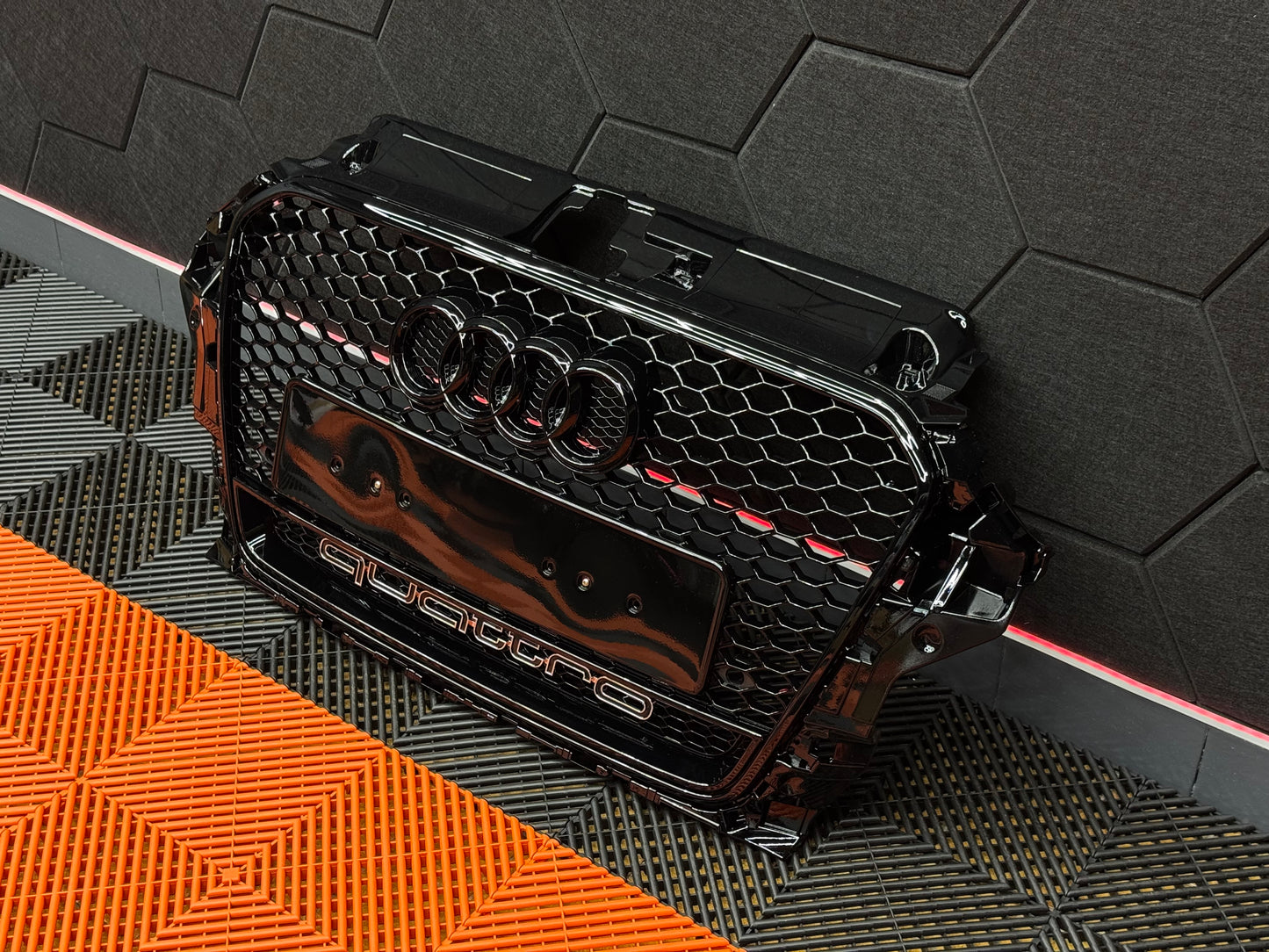 Griglia Anteriore RS look per Audi A3 8V(13-16)