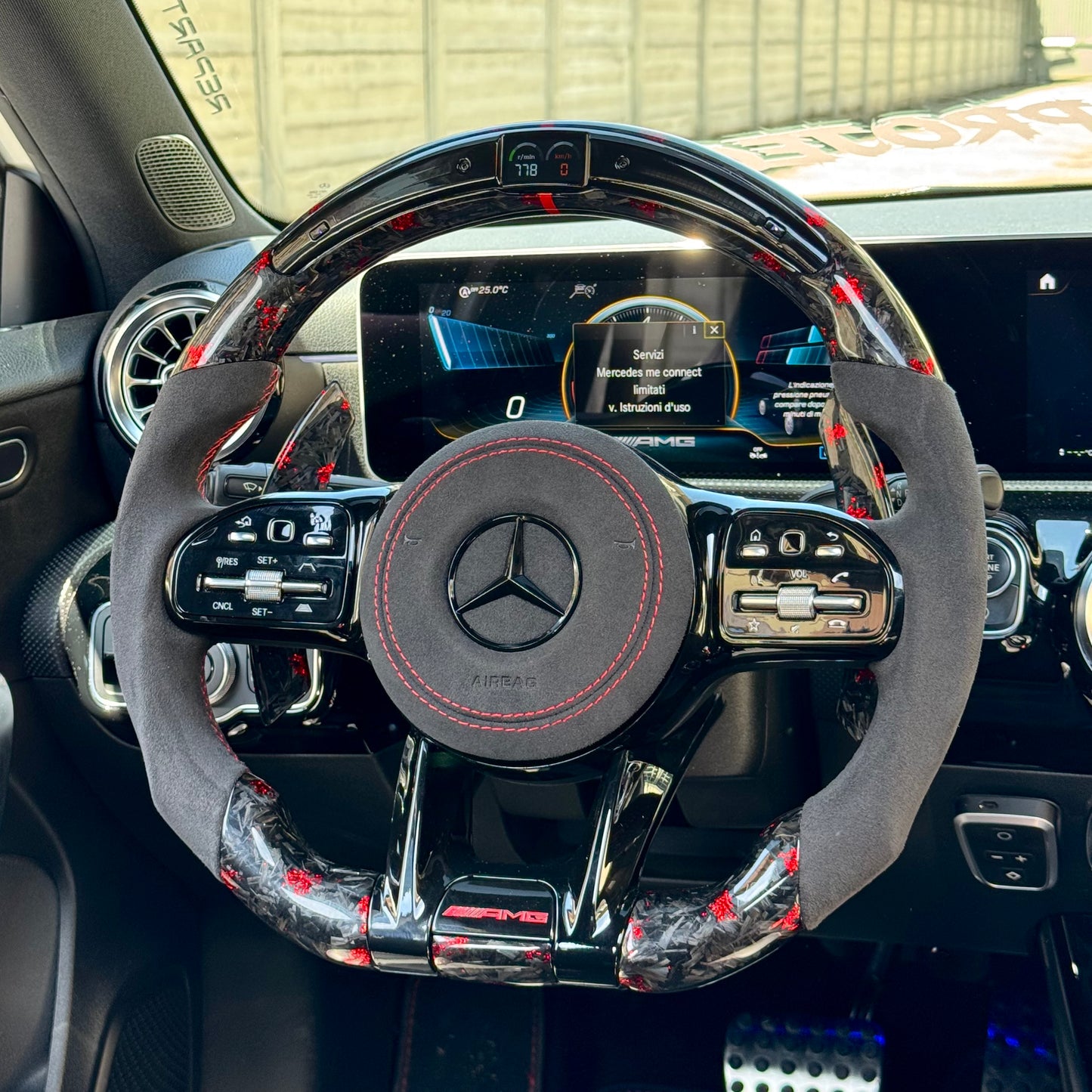 Volante personalizzato con LED di cambiata per Mercedes classe A w177 - CLA C118 - C W205  (configuralo)
