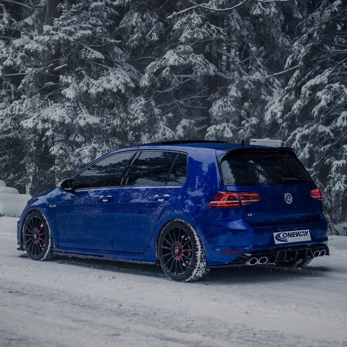 ONEWAY - Rear side splitter V2 per Volkswagen Golf MK7 R (2013-2016)