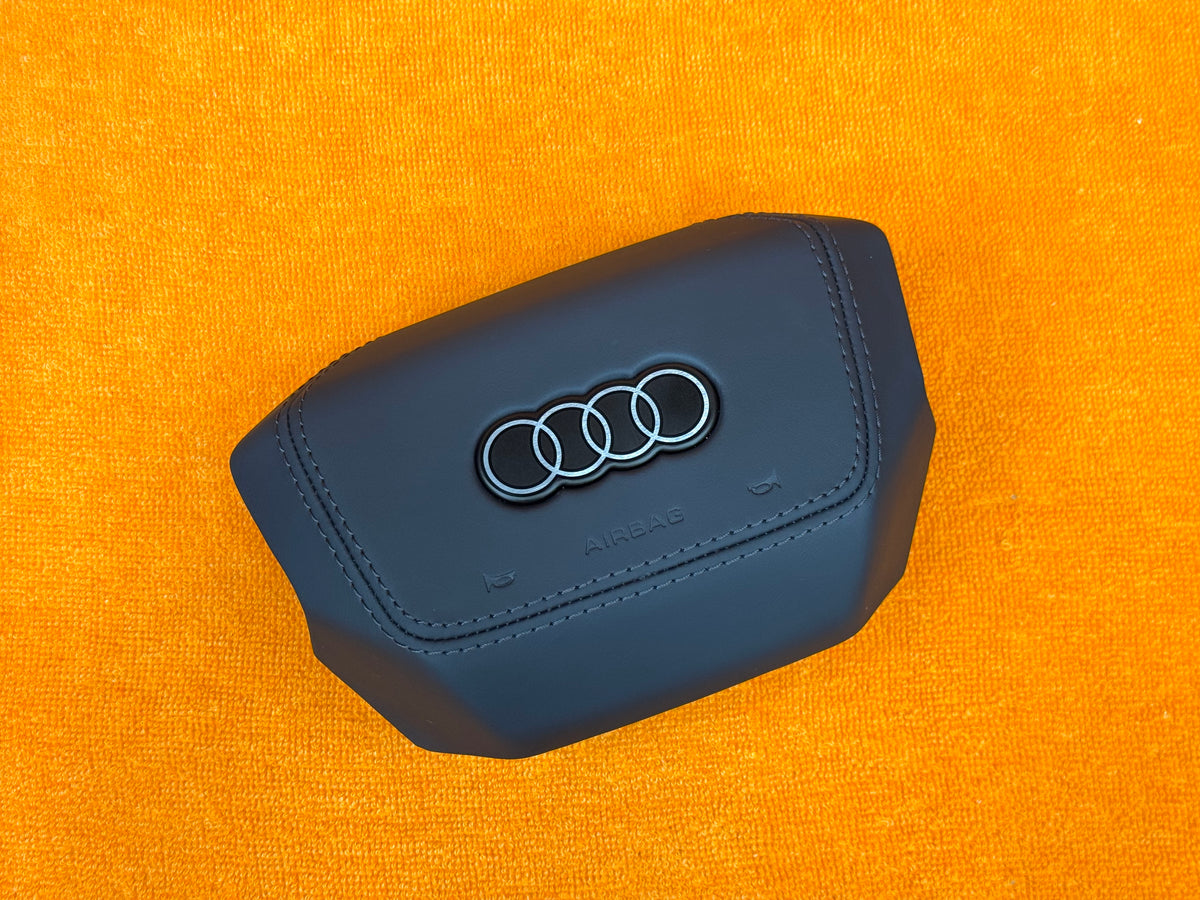 Cover Airbag Personalizzata Audi A3 8.5Y / A5 B10 / A6 C9 – Pelle / Alcantara (Configuralo)