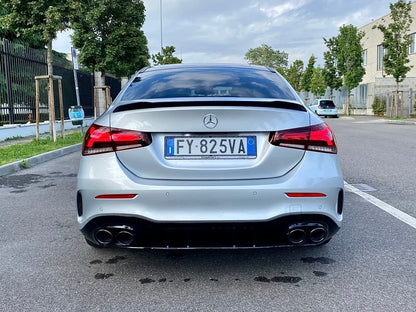 Diffusore posteriore stile A45 AMG per Mercedes Classe A W177 Berlina/Sedan (nero lucido)
