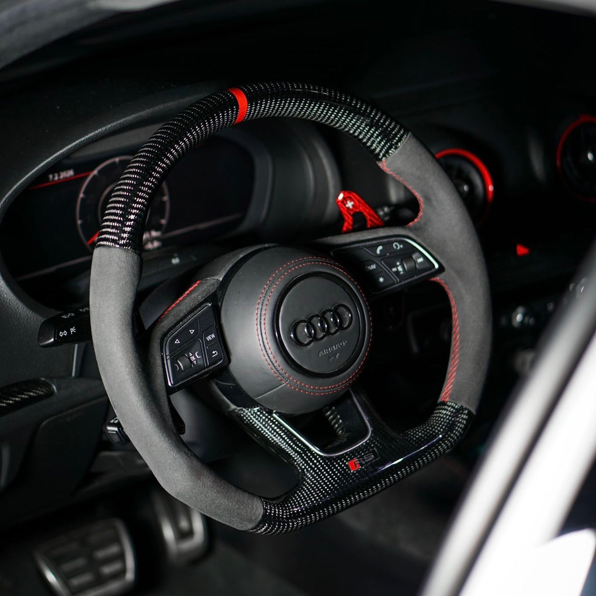 Volante Audi Personalizzato per AUDI A3 8V/8Y - A4 B9 - A5 F5 (configuralo)