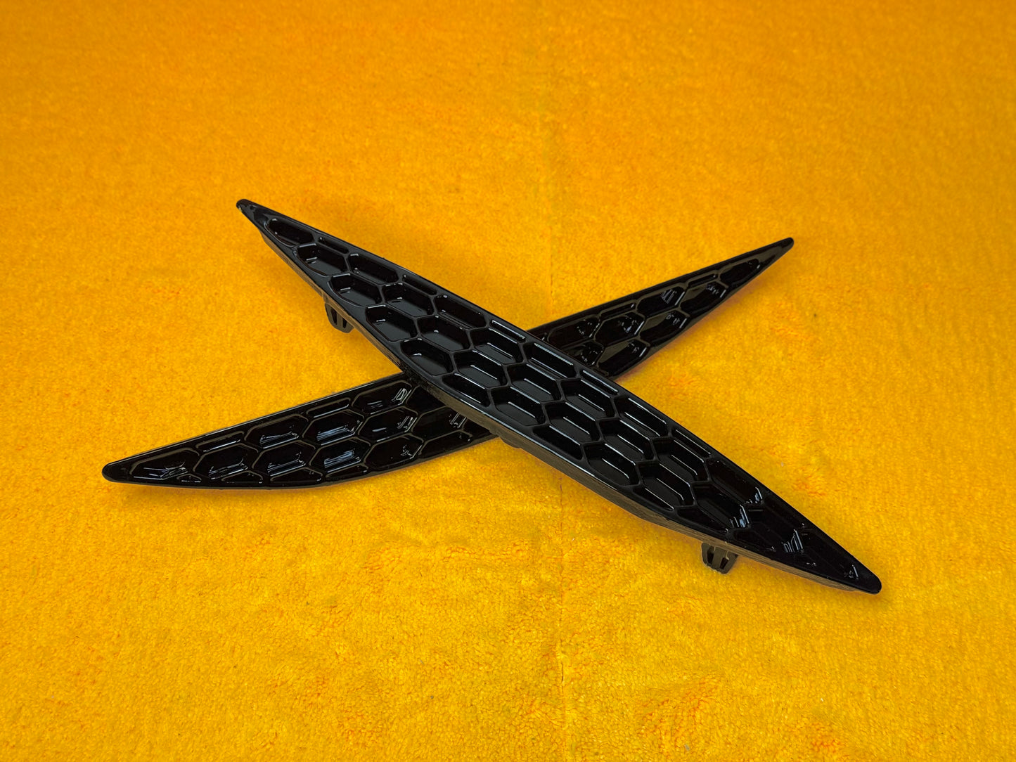 Riflettori Posteriori a Nido d'ape Nero Lucido per VW Golf 7