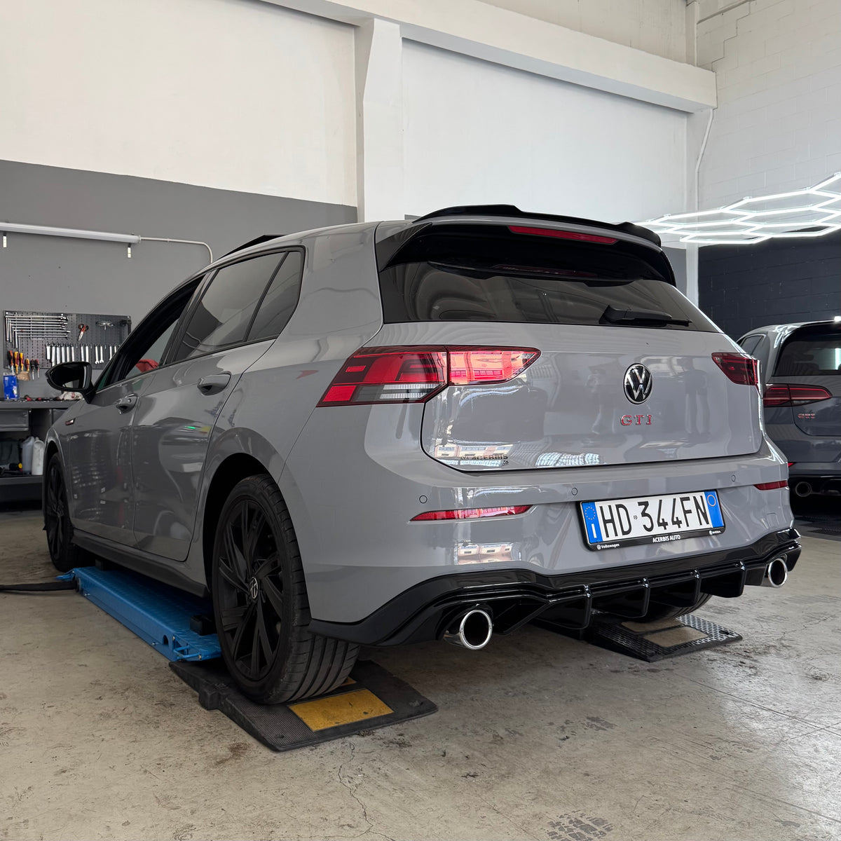 APEX - Spoiler posteriore tetto per Volkswagen Golf MK8 GTI / GTE / GTD / R-Line / R (2020+))