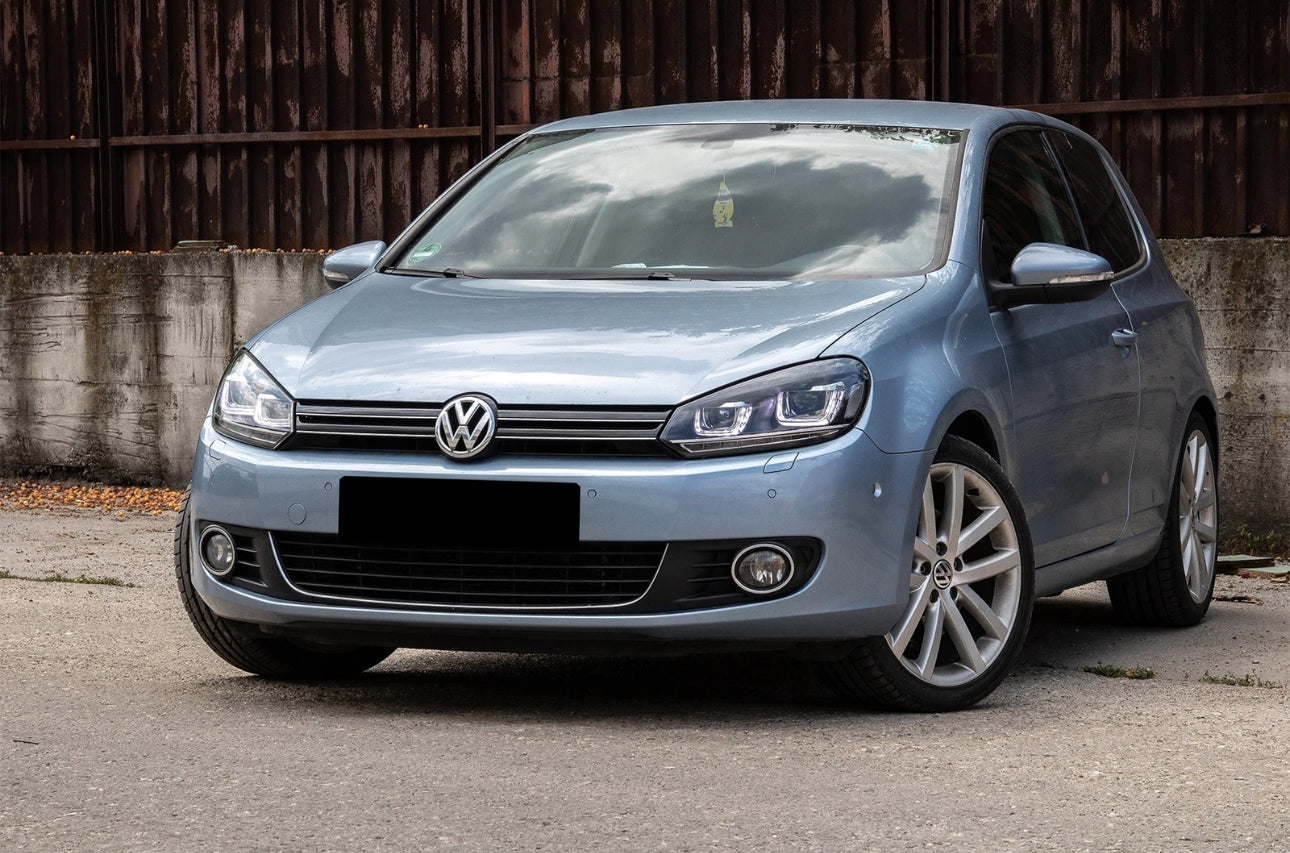 Coppia Fanali Anteriori Dinamici Full Led Fumè per Golf MK6