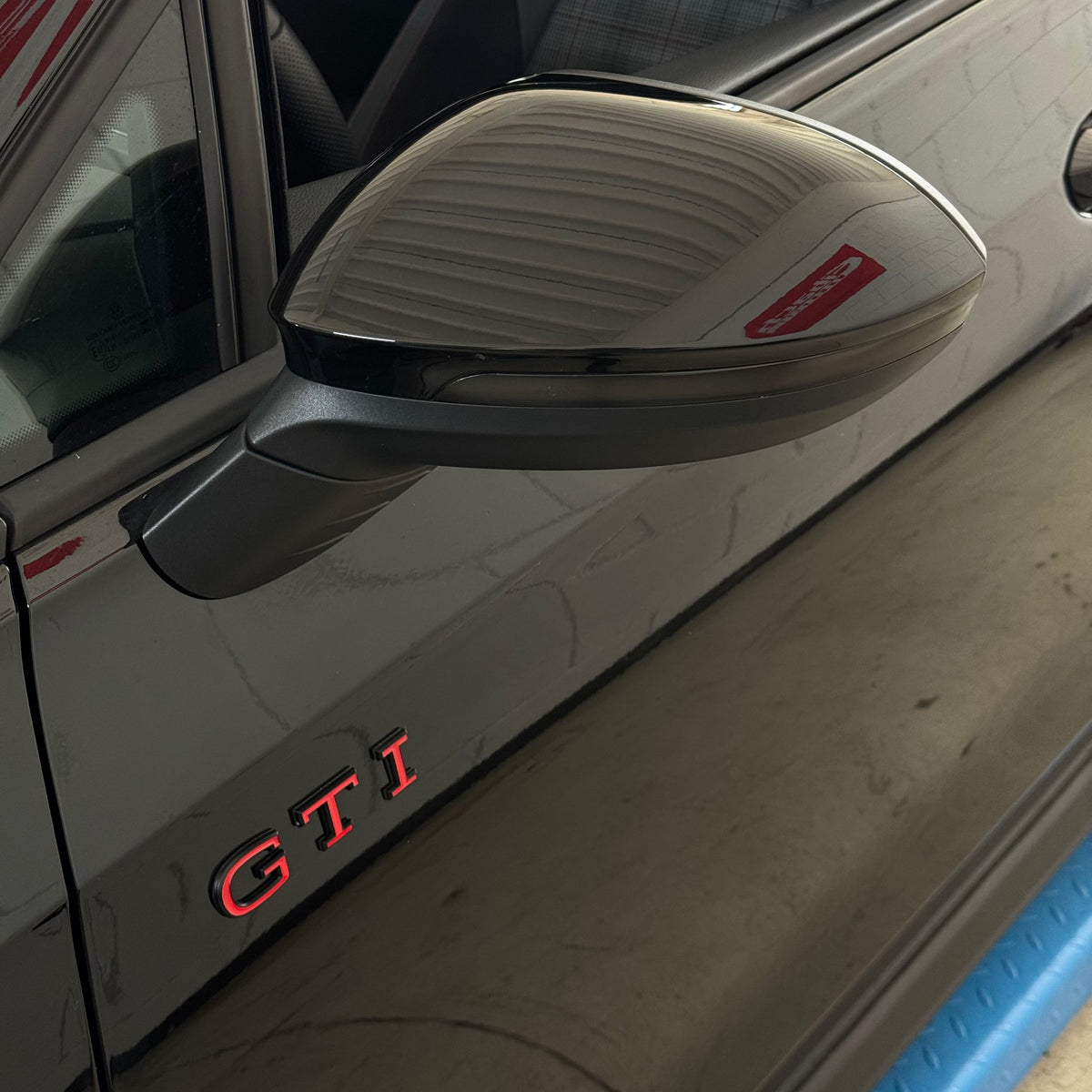 Badge Posteriore/Laterale Scritta R GTI GOLF per VW Golf MK8 (vari colori)