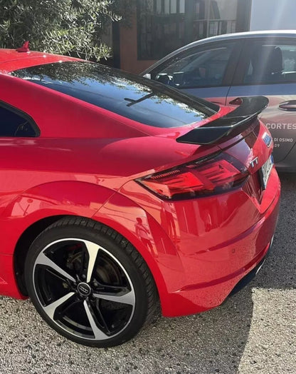 Spoiler posteriore nero lucido per Audi TT MK3 (15-23)