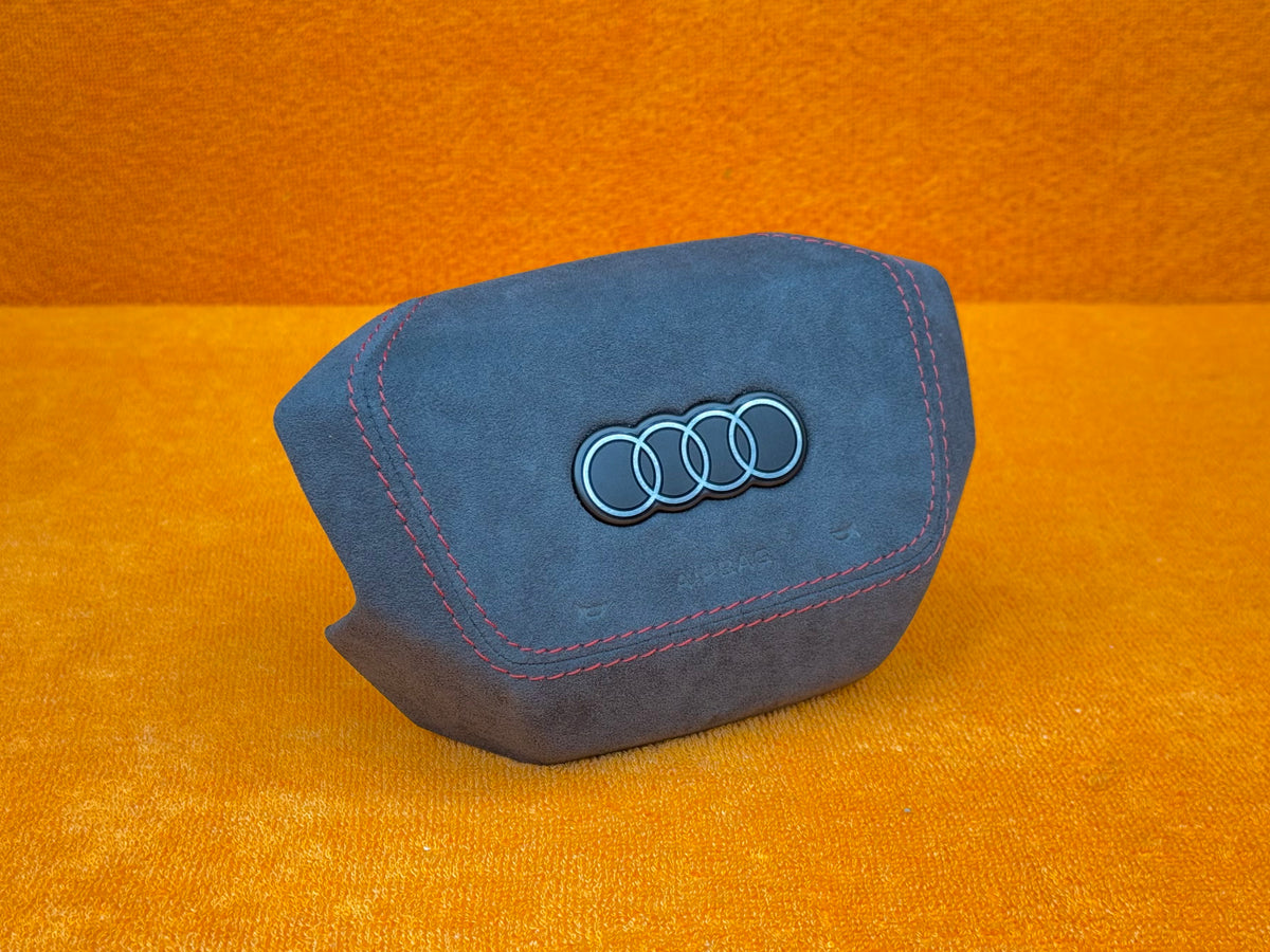 Cover Airbag Personalizzata Audi A3 8.5Y / A5 B10 / A6 C9 – Pelle / Alcantara (Configuralo)