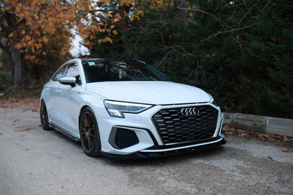 Lama spoiler anteriore Apex Design per Audi A3 8Y Sedan S3 S-Line (2020-2024)