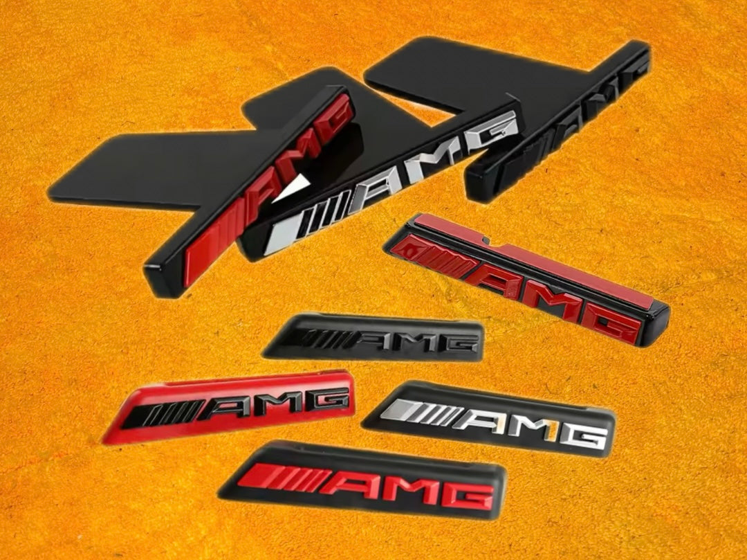 Badge Anteriore Scritta AMG per Griglia Mercedes(Vari colori)