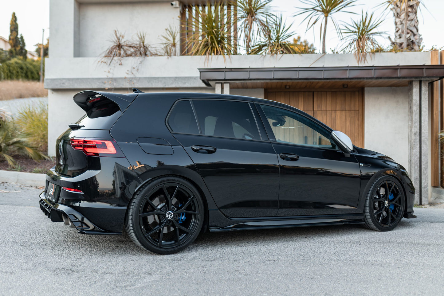 APEX - Minigonne laterali per VW Golf MK8 R (2020–2024)