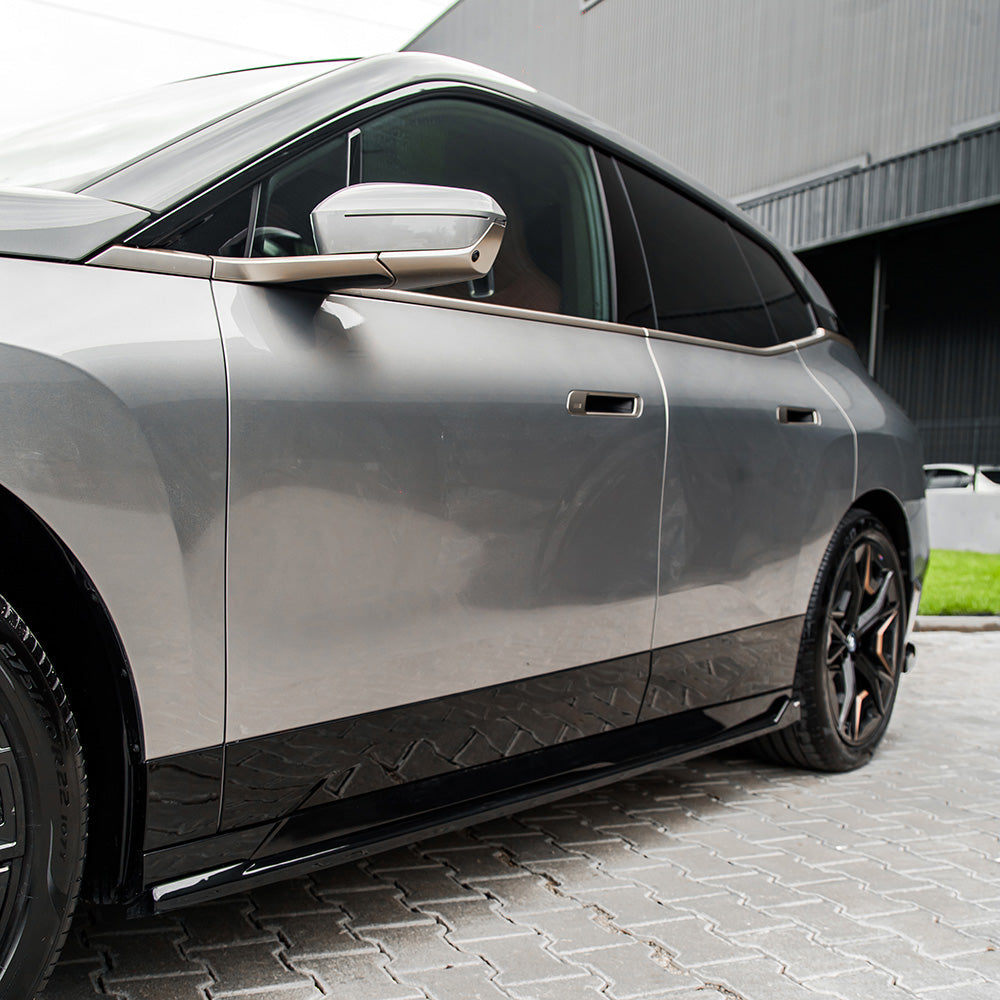 Side Skirts BMW iX