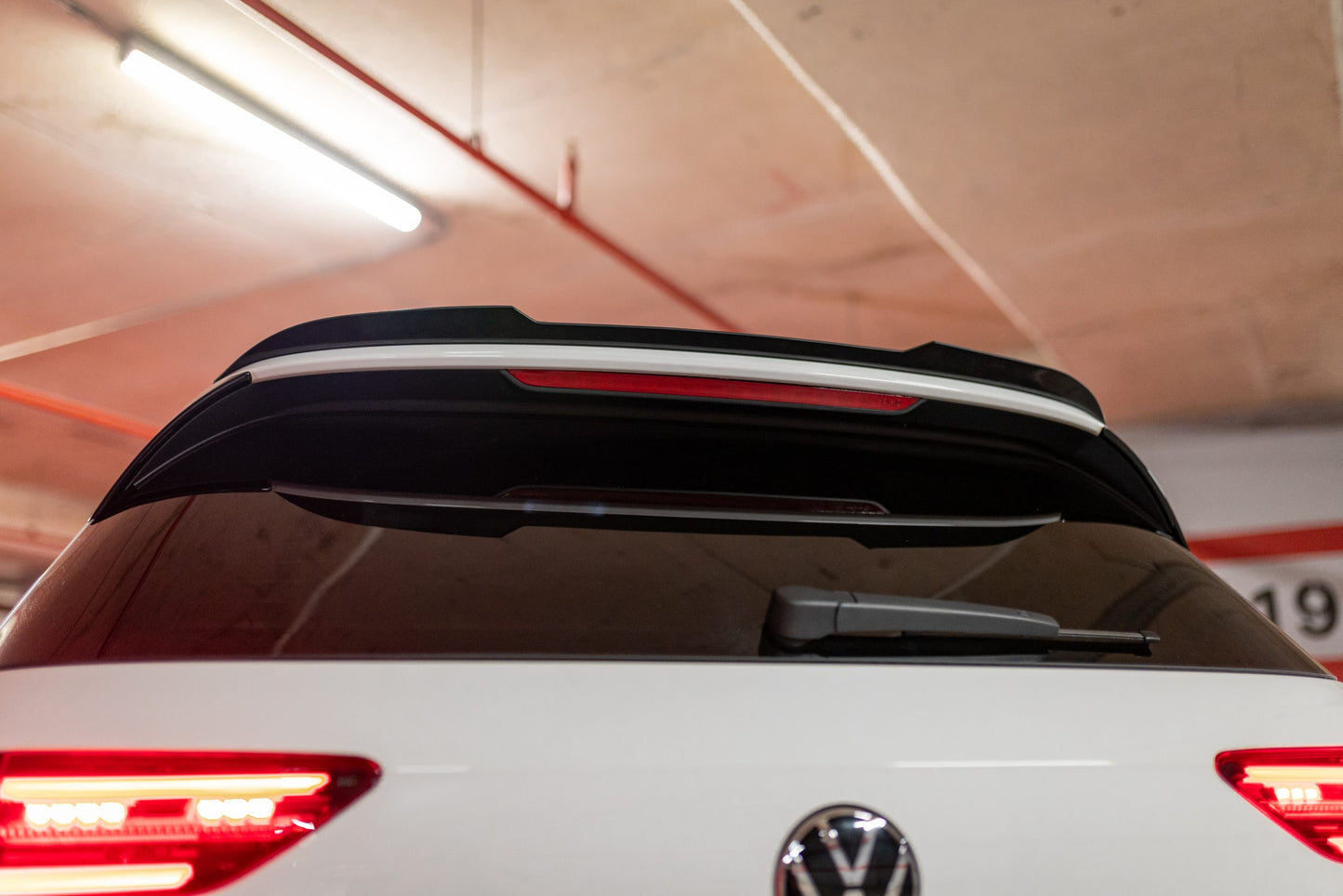 APEX - Spoiler posteriore tetto per Volkswagen Golf MK8 GTI / GTE / GTD / R-Line / R (2020+))